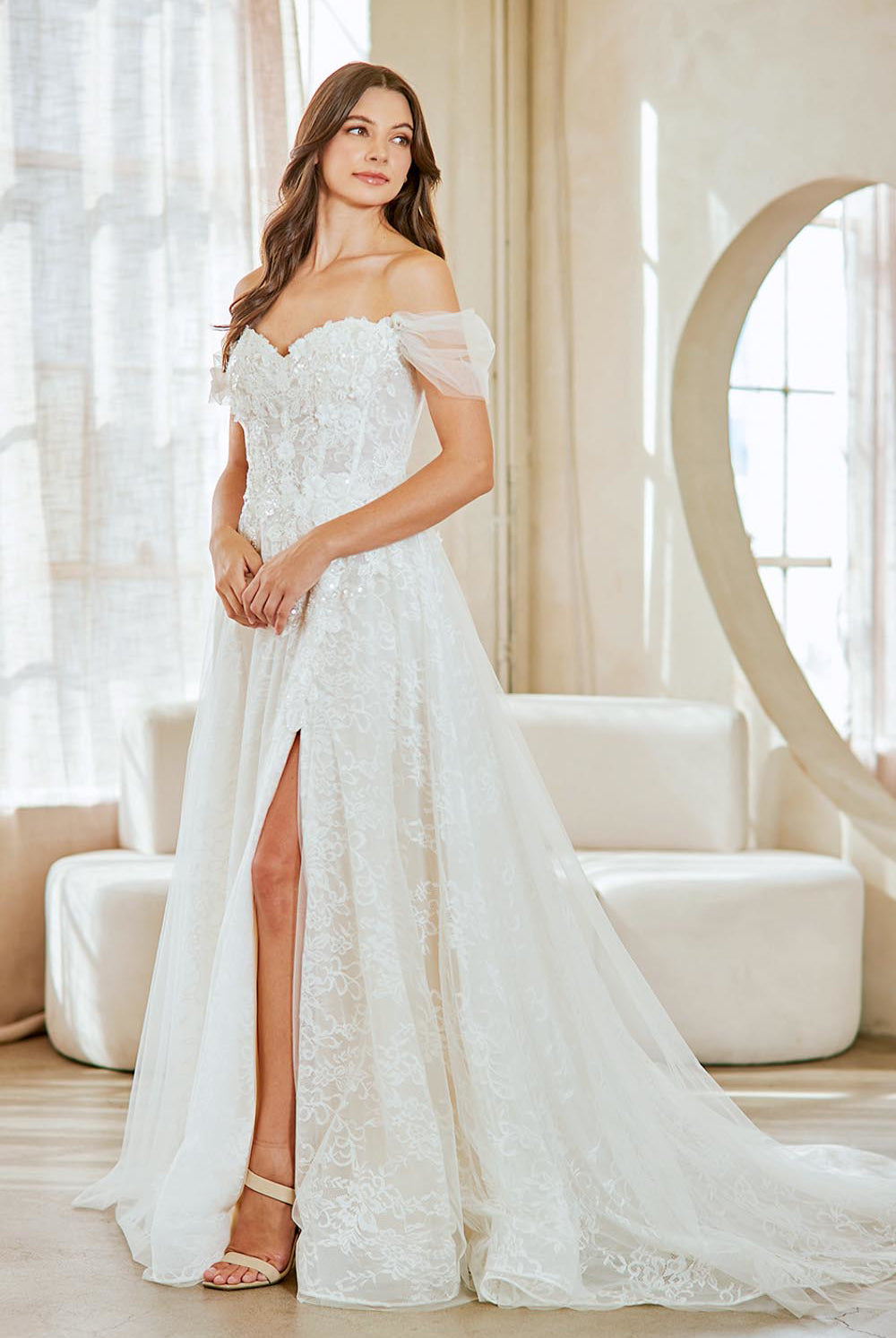 White Long Bridal Gown – Minimal Bridal Gown