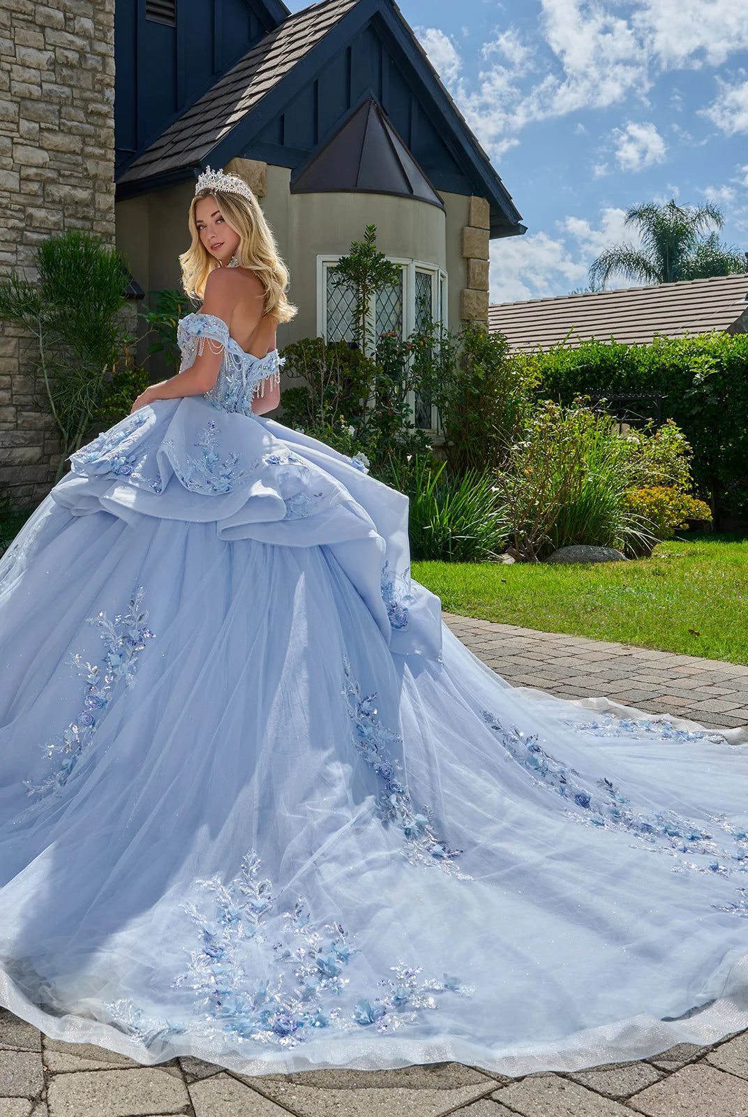 Light Blue Long Evening Dress – Elegant Party Style