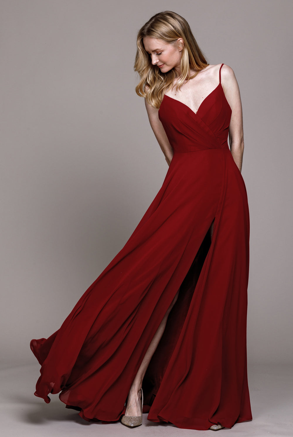 Classic A-line maxi dress with adjustable straps-smcdress