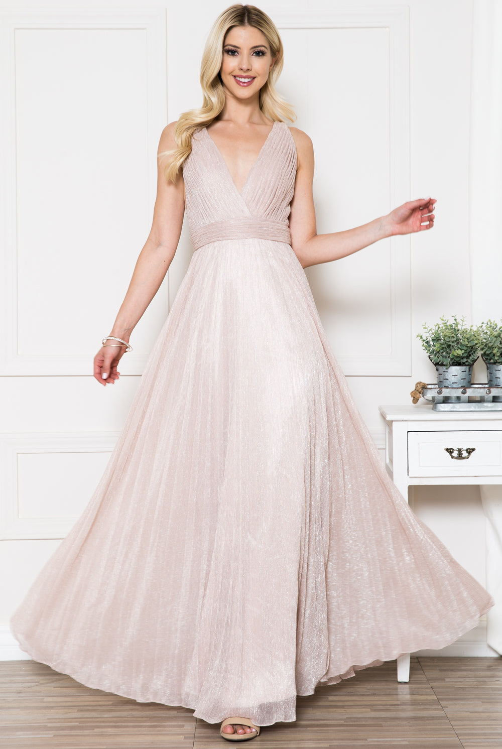 Glittery Long Evening & Prom Dress w/ V-Neck, Open Back & Waist Detailing-smcdress