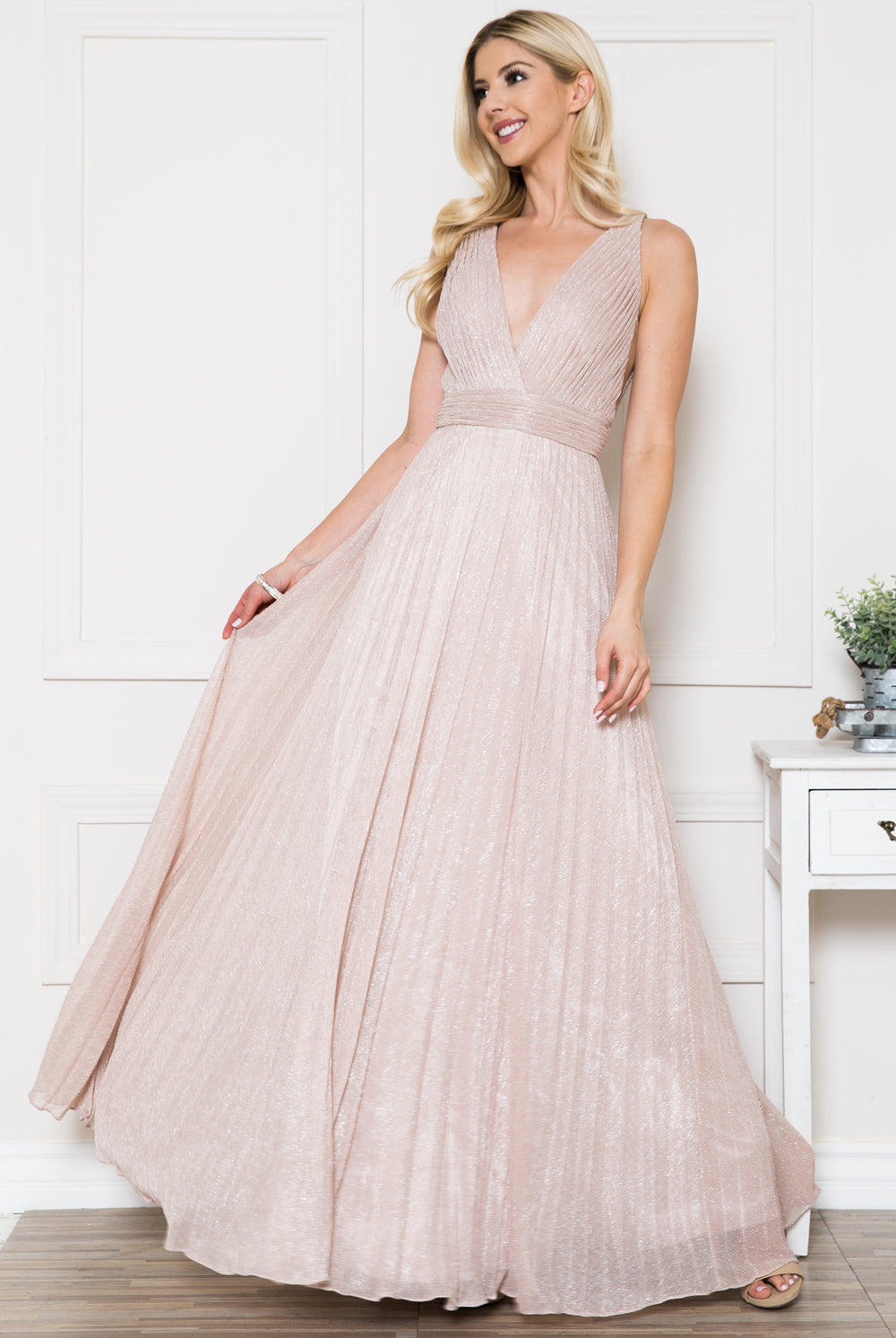 Glittery Long Evening & Prom Dress w/ V-Neck, Open Back & Waist Detailing-smcdress