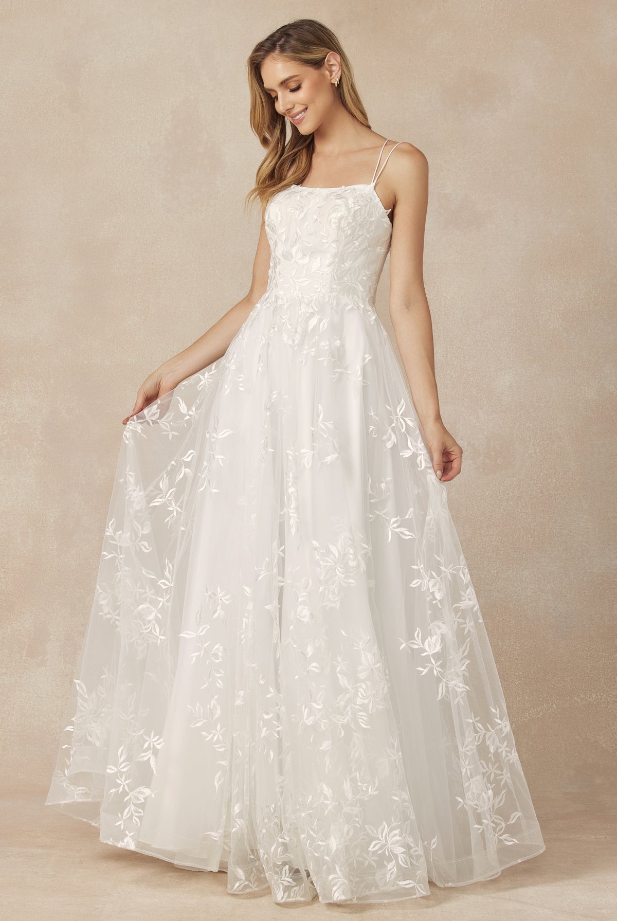 Sleeveless embroidered lace A- line gown-smcdress
