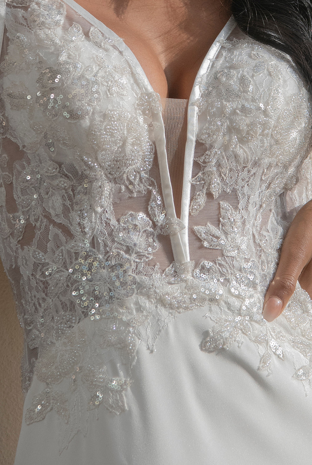 V-Neck Mermaid Long Wedding Dress w/ Open V-Back Illusion-smcdress