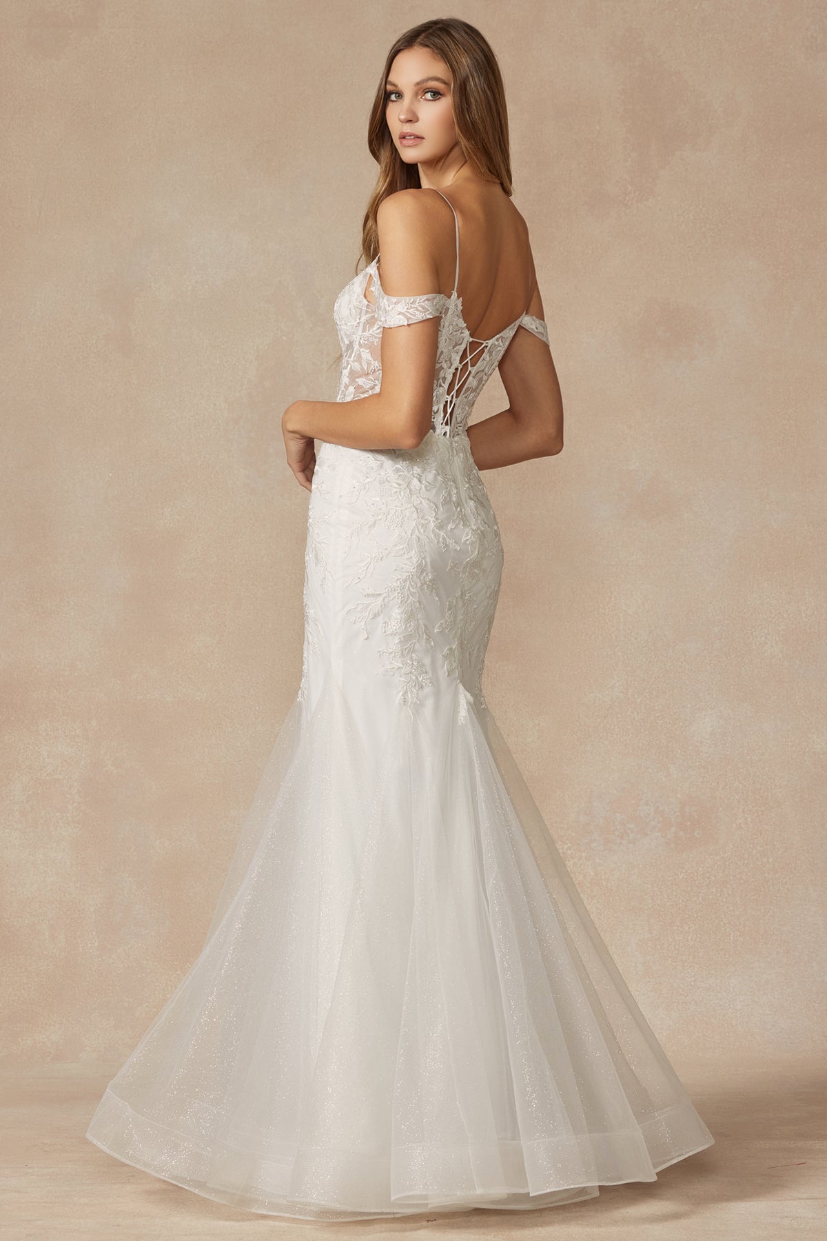 Leaf Lace Fitted Plunging V-Neck Long Wedding Dress-smcdress