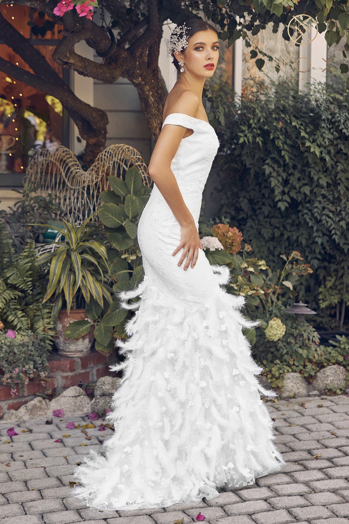 Off-Shoulder Sweetheart Long Wedding Dress-smcdress