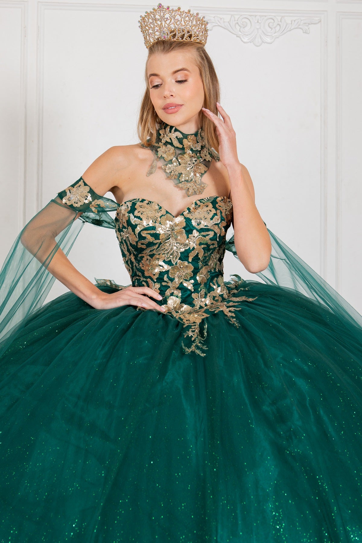 A closer look at Quinceanera gown dress