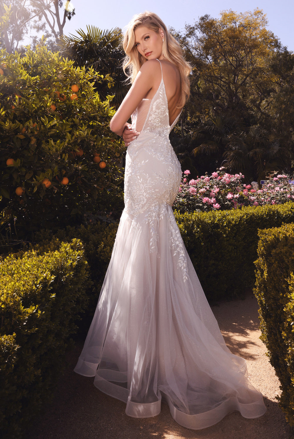 Elegant Mermaid Gown: Floral Embellishment, Fitted Bodice, Detachable Bow Straps-smcdress