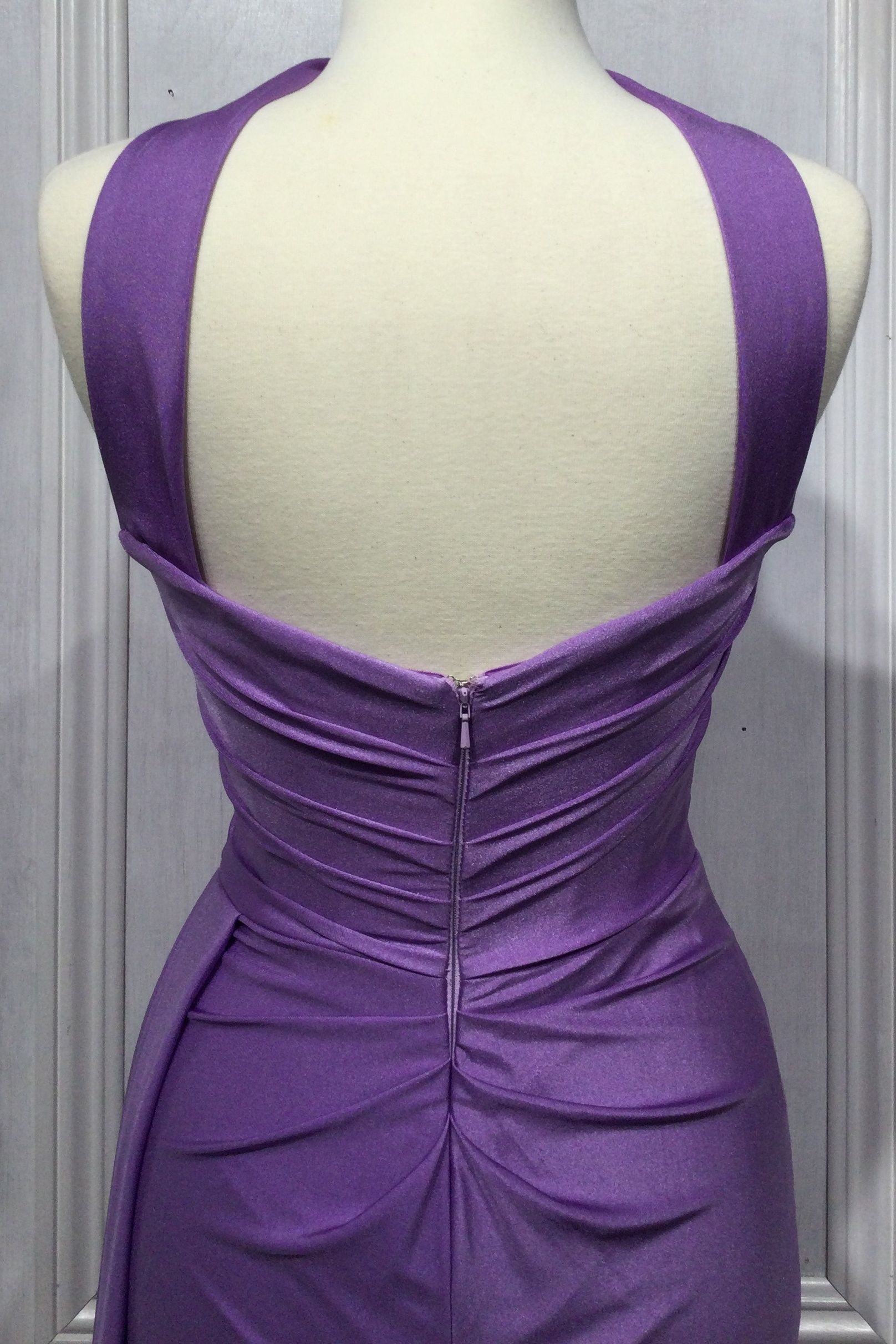 Luxury Satin Formal Dress; Gala Prom & Evening Gown; Strapless Sweetheart Bodice; Gloves Included-smcdress