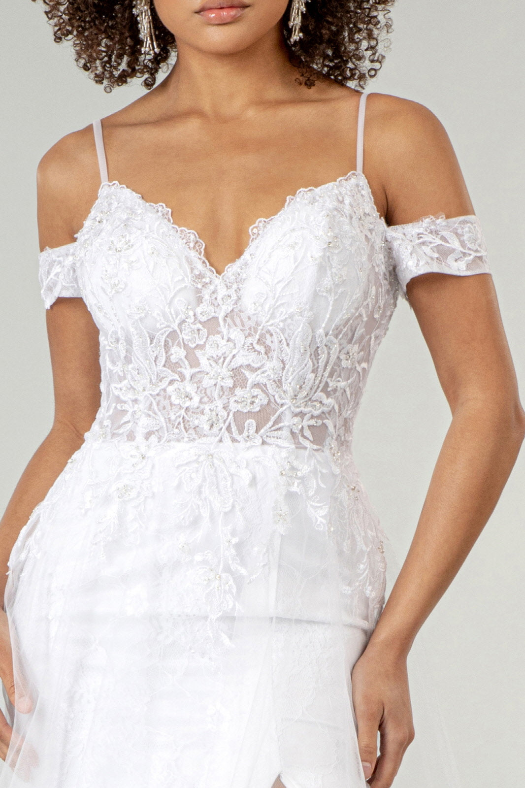 Sweethearted Embroidered Spaghetti Strap Wedding Gown Lace Lining-smcdress