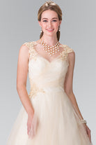 Sweethearted Embroidery Mesh Wedding Dress-smcdress